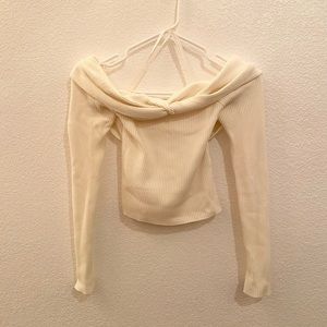 Abercrombie and Fitch Off the Shoulder Sweater in Cream - Women’s Size XS